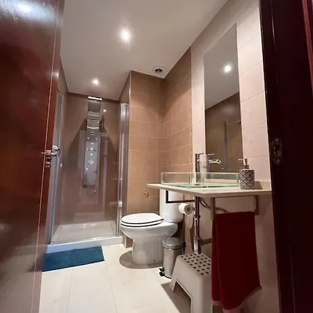 Aura Oviedo,atico Con Garaje 604c By R2r Consulting Apartment Oviédo