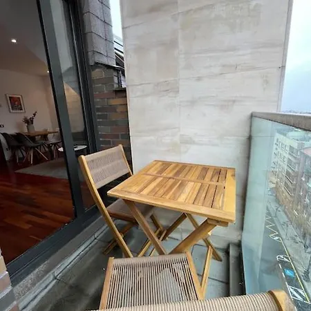 Aura Oviedo,atico Con Garaje 604c By R2r Consulting * Oviédo