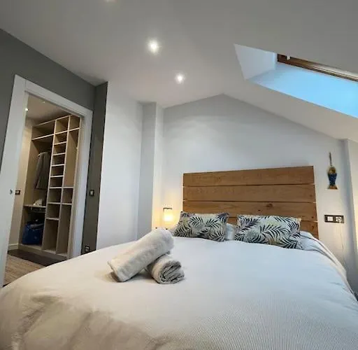 Apartment Aura Oviedo,atico Con Garaje 604c By R2r Consulting Oviédo